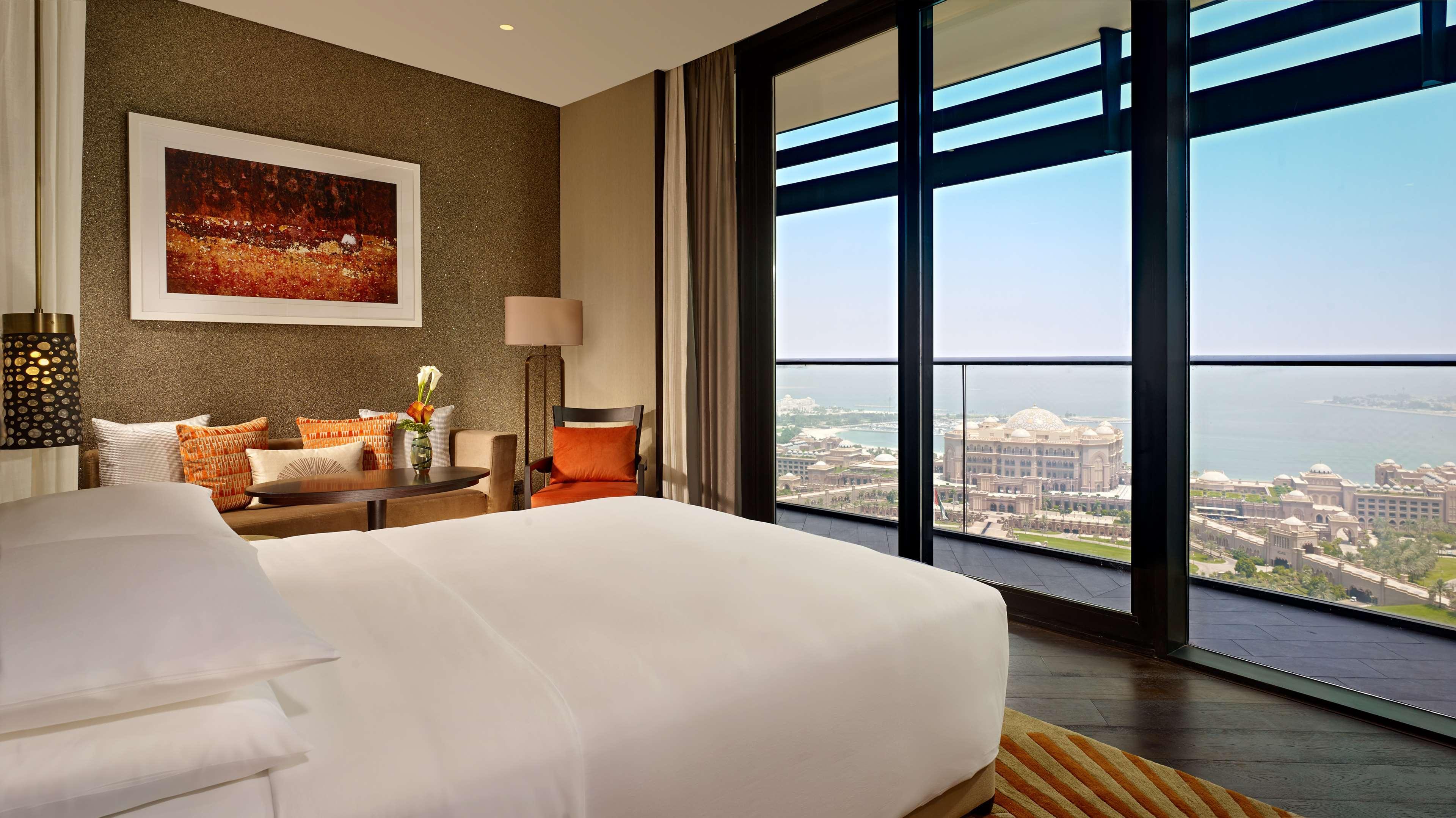 Grand Hyatt & Residences Emirates Pearl 5* Abu Dhabi