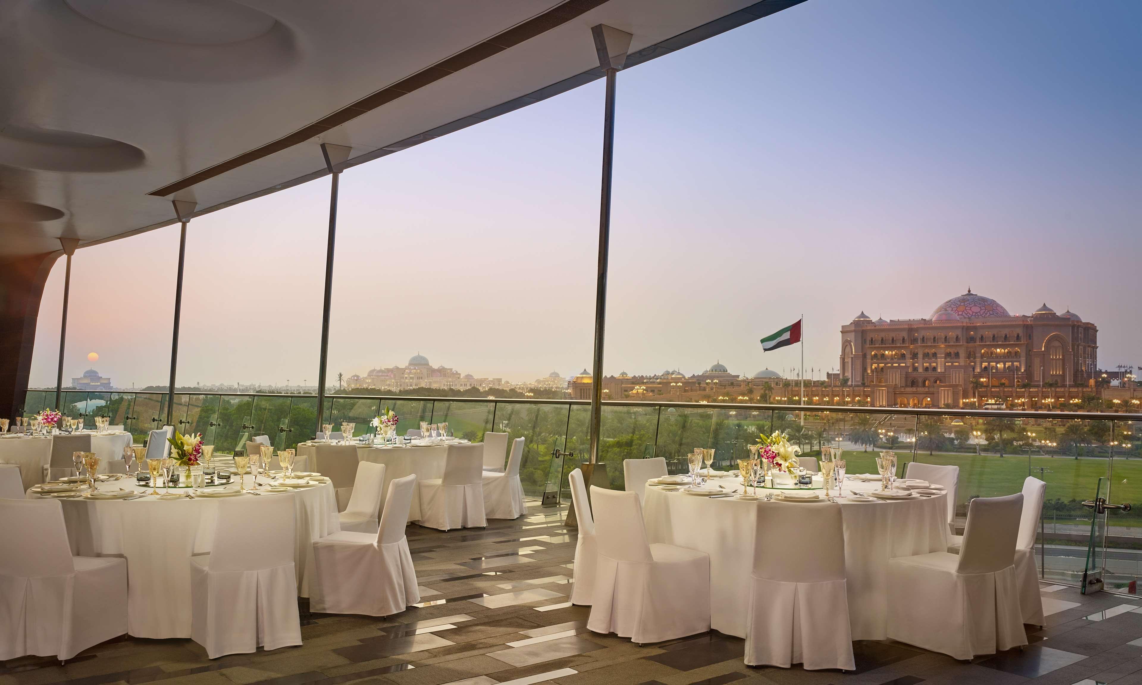 Grand Hyatt Abu Dhabi Hotel & Residences Emirates Pearl Курортный комплекс Абу-Даби