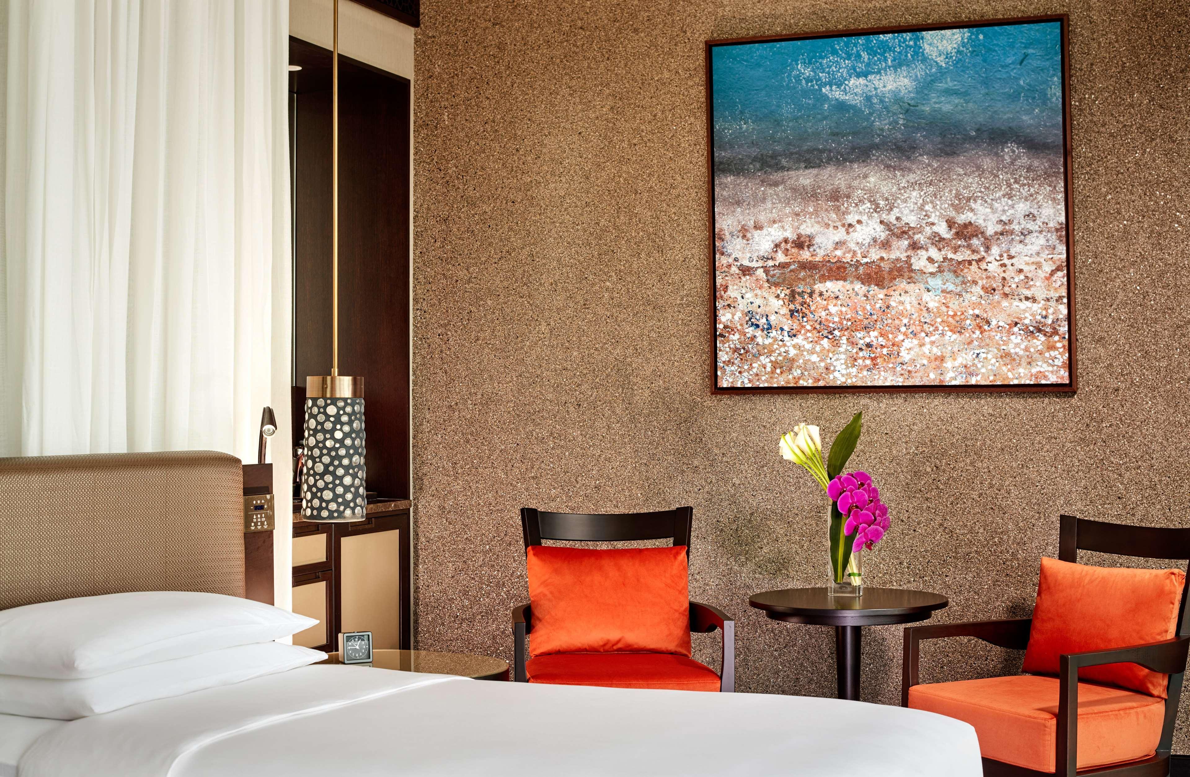 Grand Hyatt Abu Dhabi Hotel & Residences Emirates Pearl