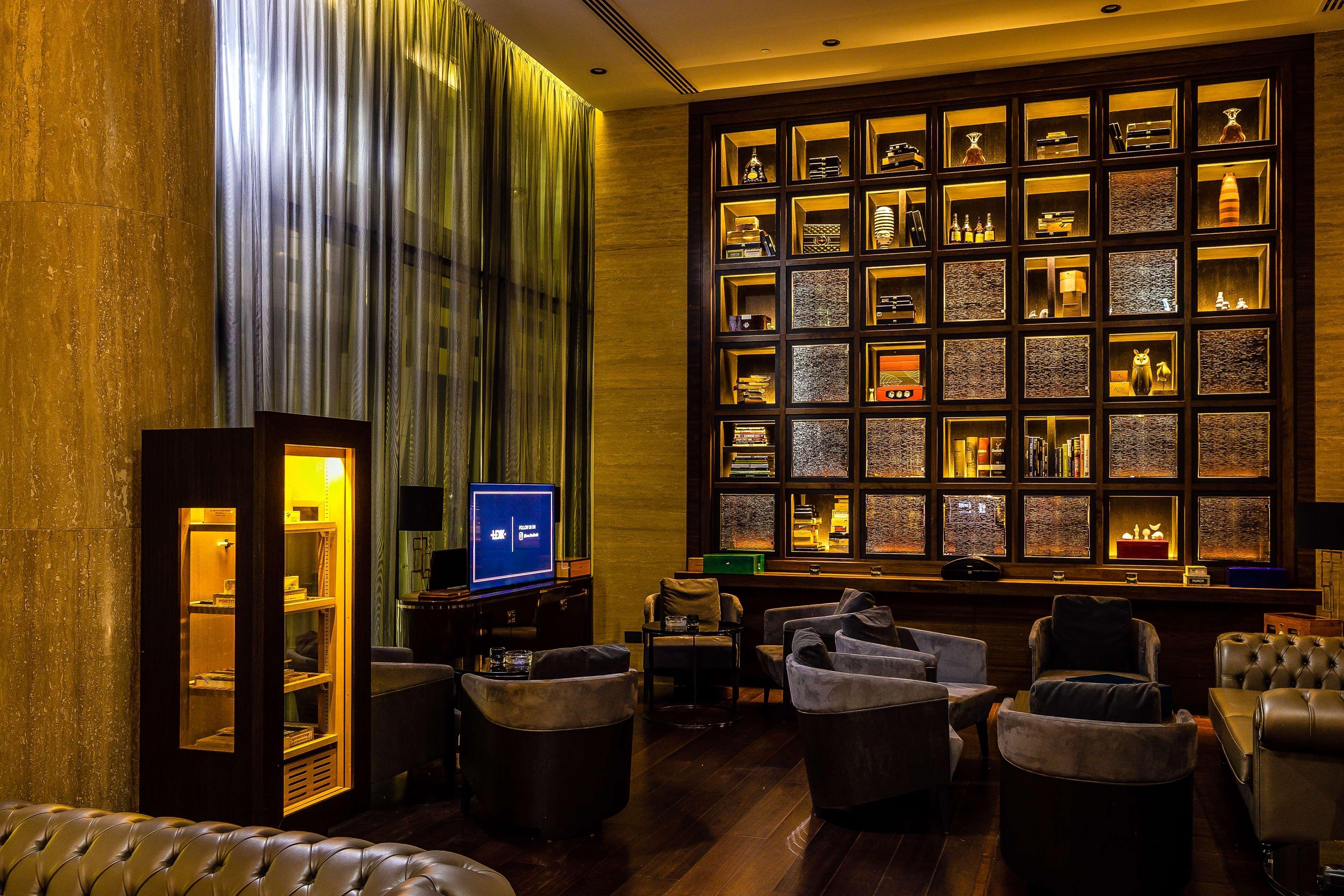 Grand Hyatt & Residences Emirates Pearl 5*