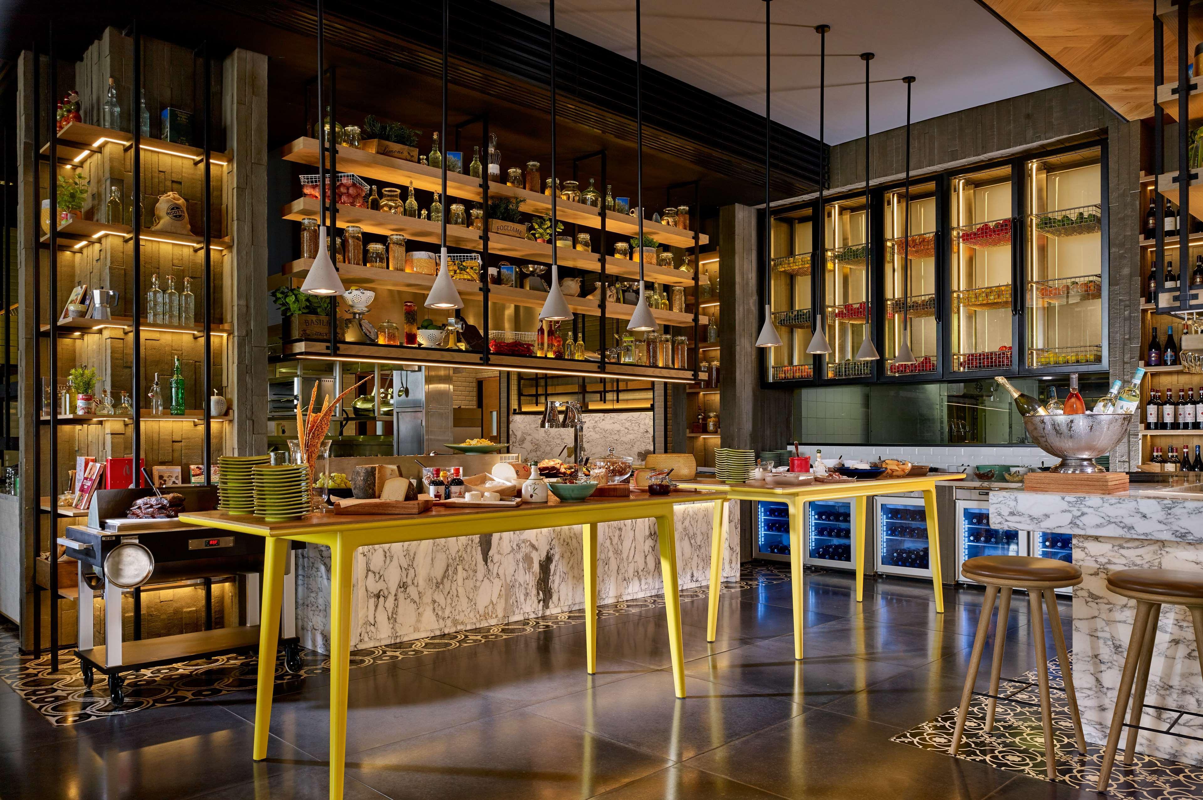 Grand Hyatt & Residences Emirates Pearl Abu Dhabi